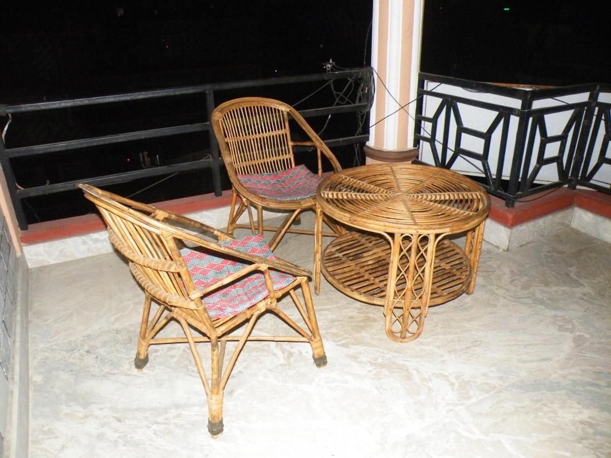 Pokhara Abroad Inn Extérieur photo