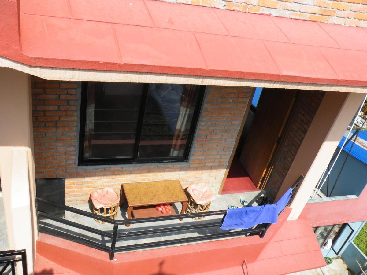 Pokhara Abroad Inn Extérieur photo