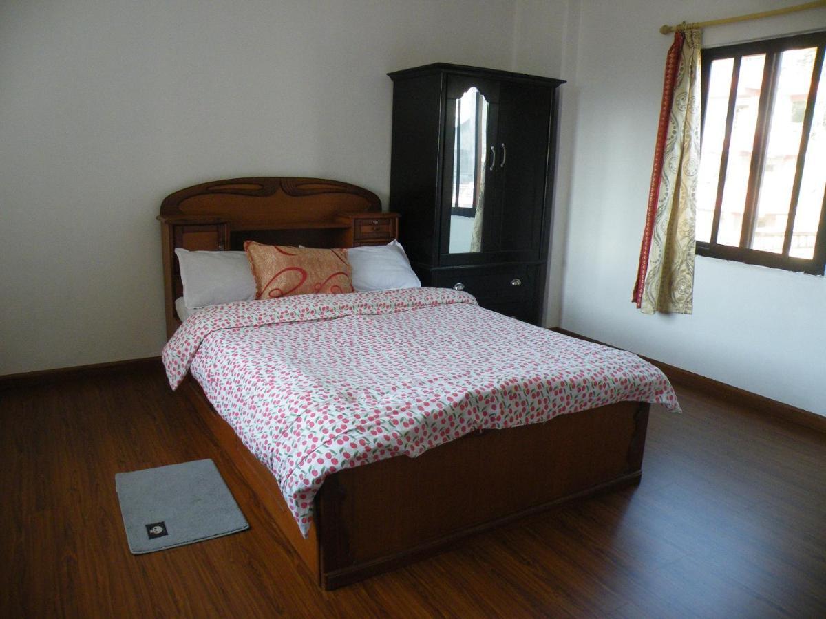 Pokhara Abroad Inn Extérieur photo